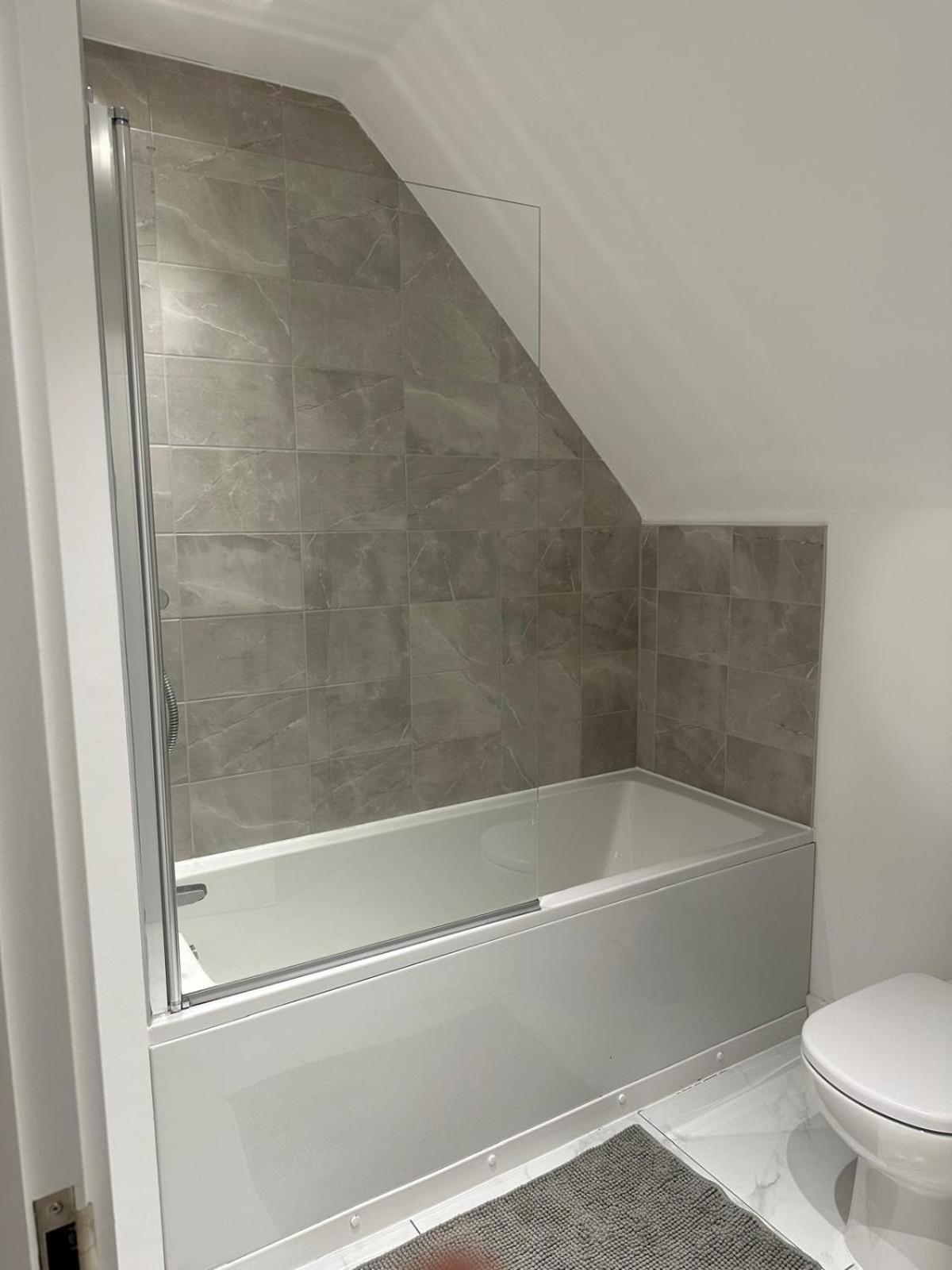 Lush King Ensuite In A Shared Home Manchester Esterno foto